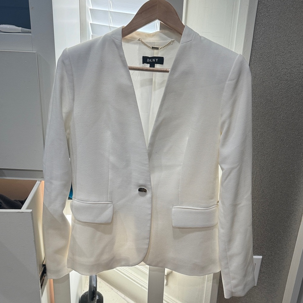 DKNY Women's Cream Blazer